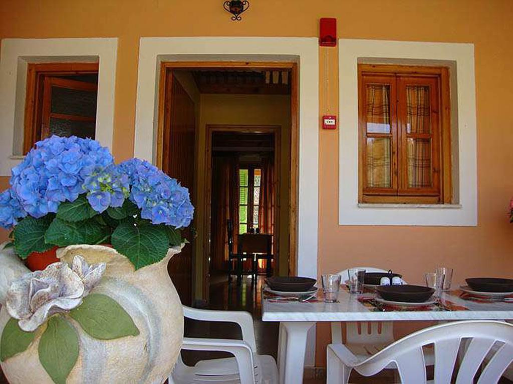 Mary Helen Apartments Kassiopi Exteriér fotografie
